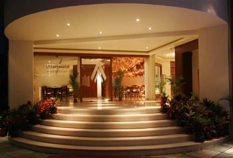 Hotel Trinity Isle Bengalúr Exteriér fotografie